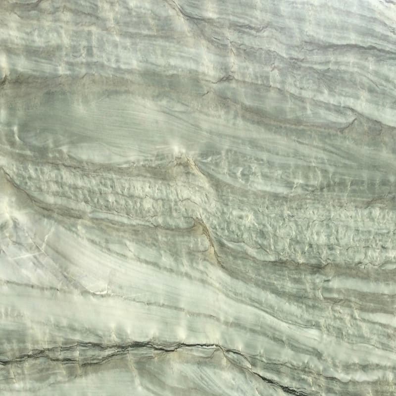 Color Image