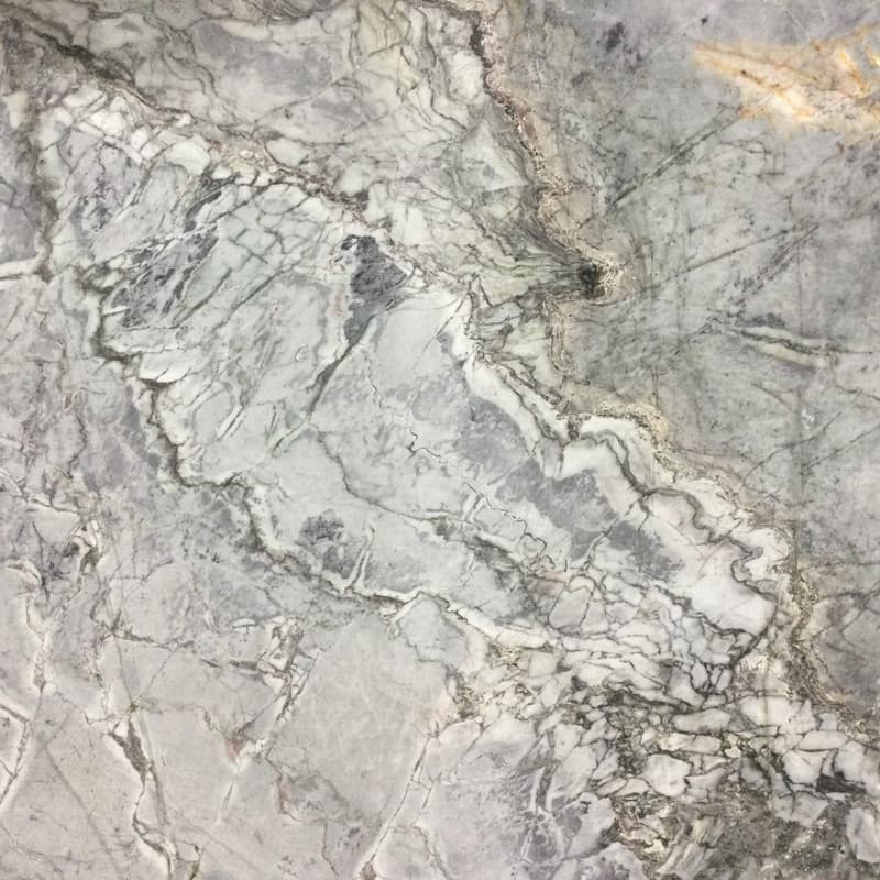 Color Image
