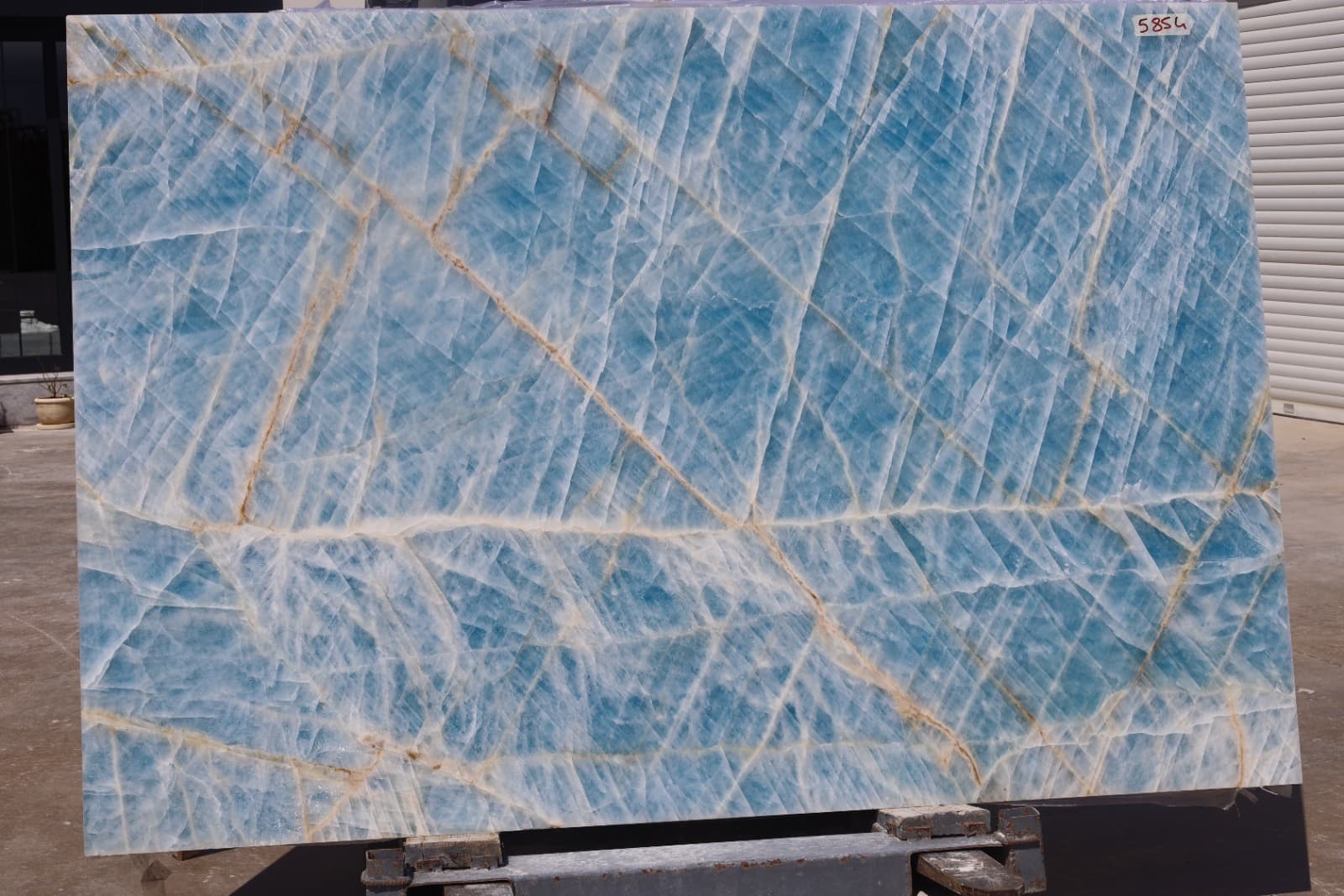 BLUE ICE ONYX
