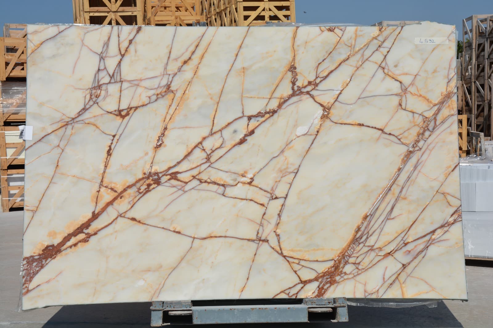 AFYON WHITE SPIDER ONYX